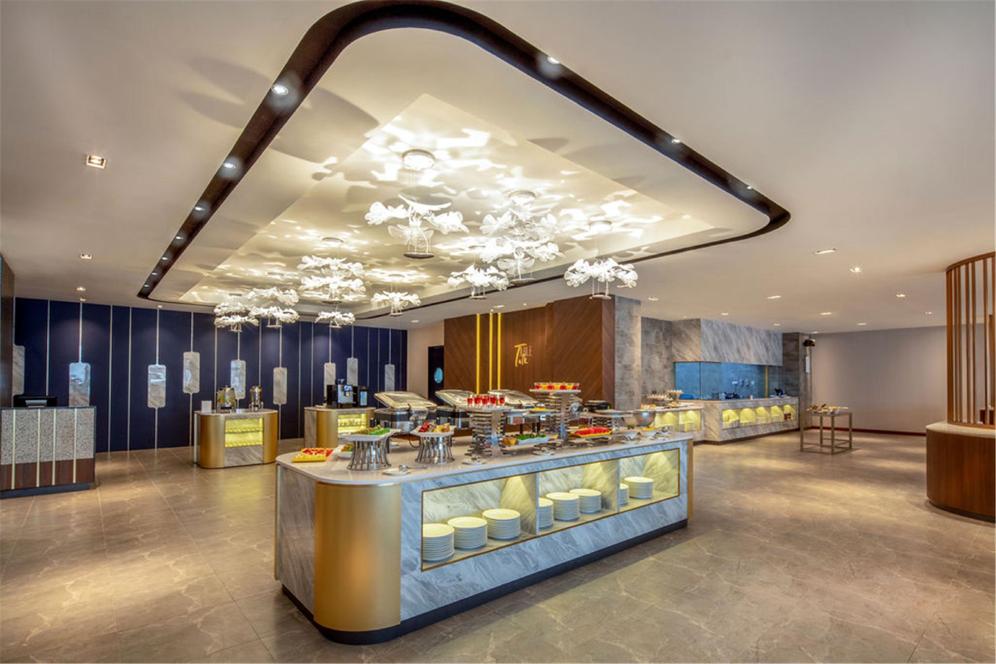 Hotel Dorsett Hartamas Kuala Lumpur Esterno foto The Royal Wing Business Lounge at Suvarnabhumi Airport